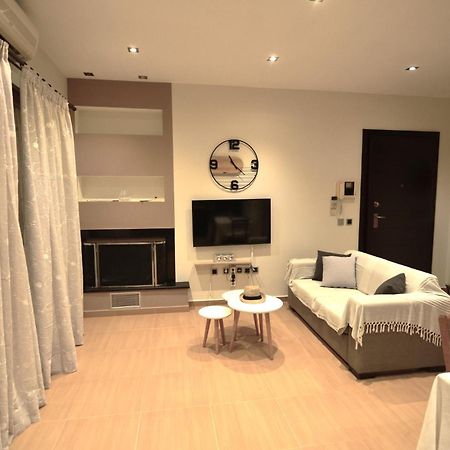 דירות מונמבאסיה Anna'S Sea View House מראה חיצוני תמונה
